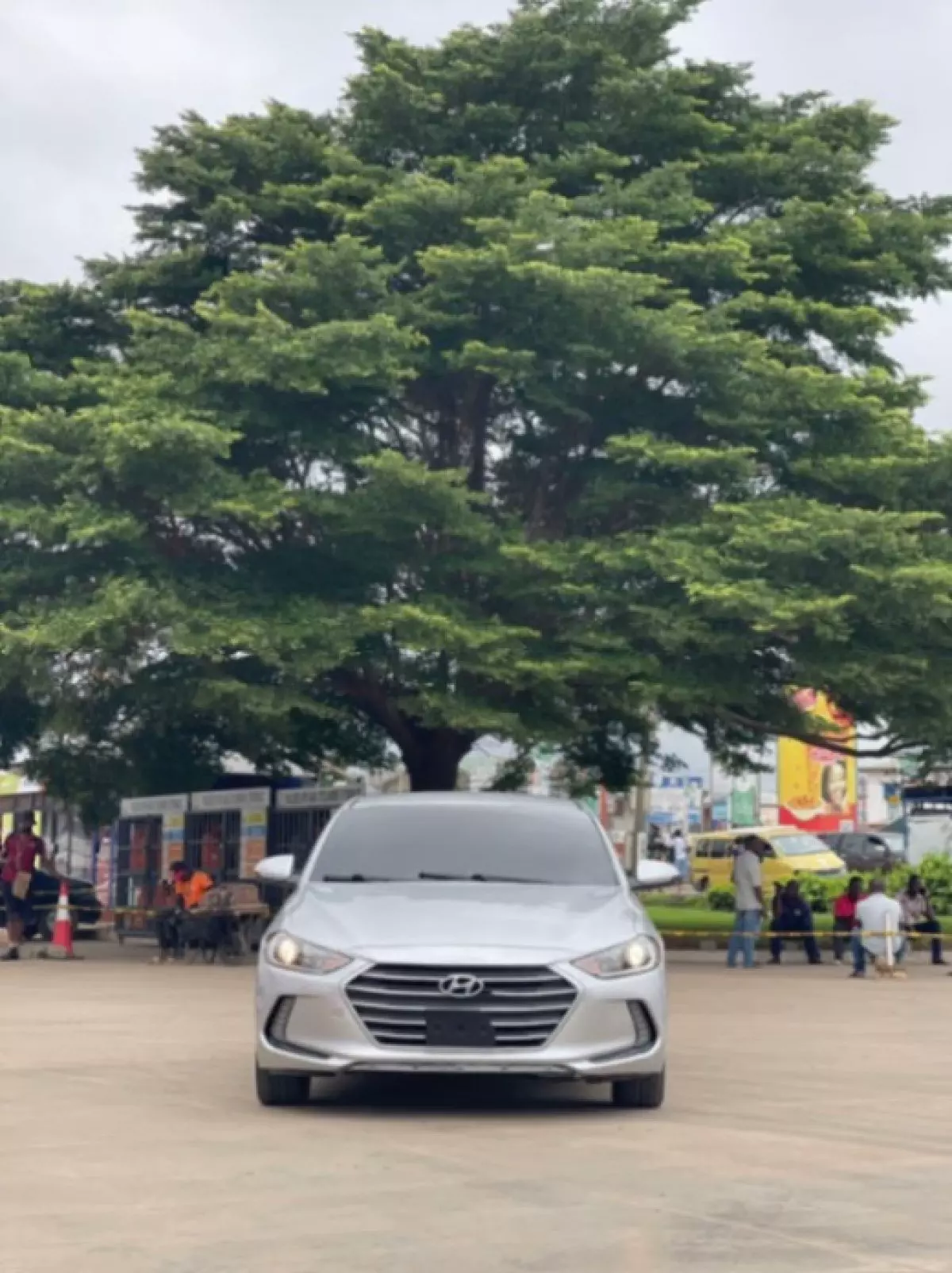 Hyundai Elantra - 2018