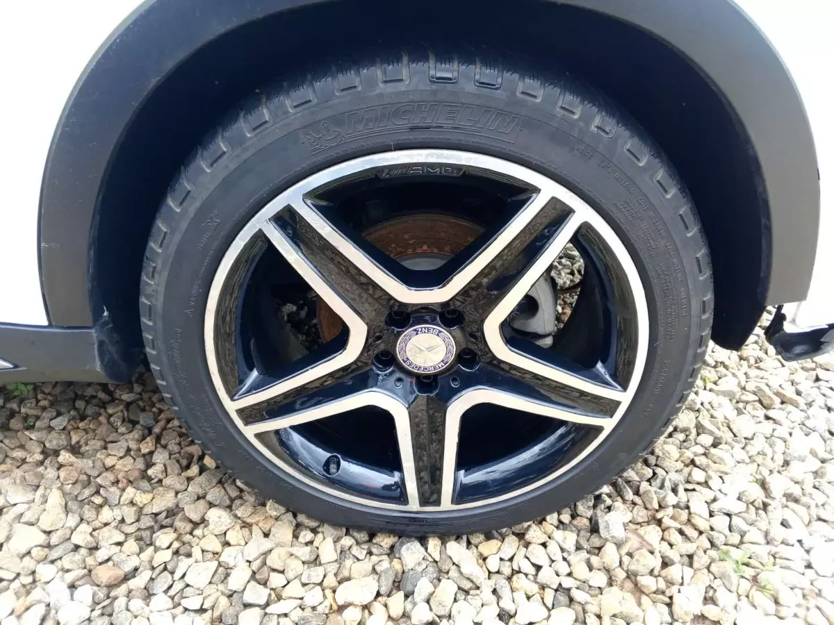 tyre2