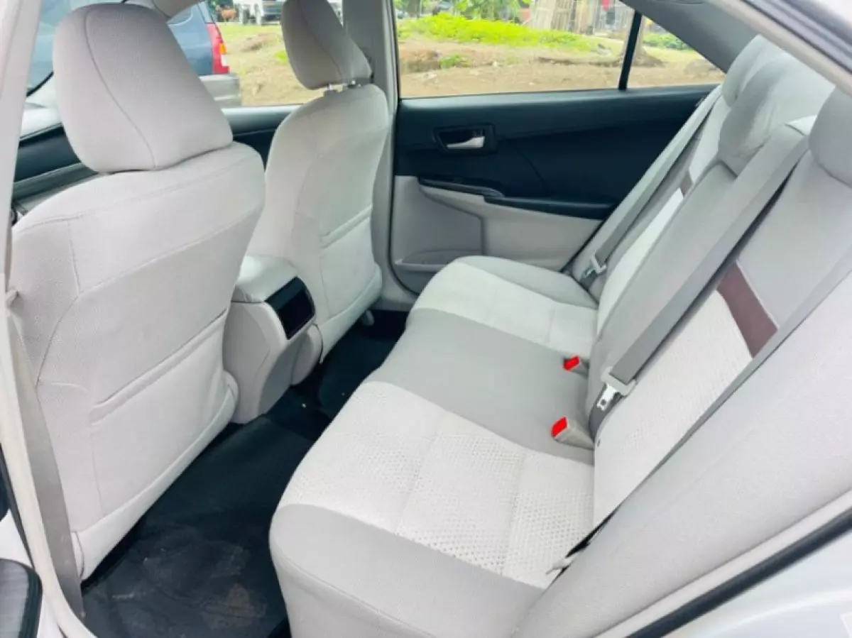 interiorBack