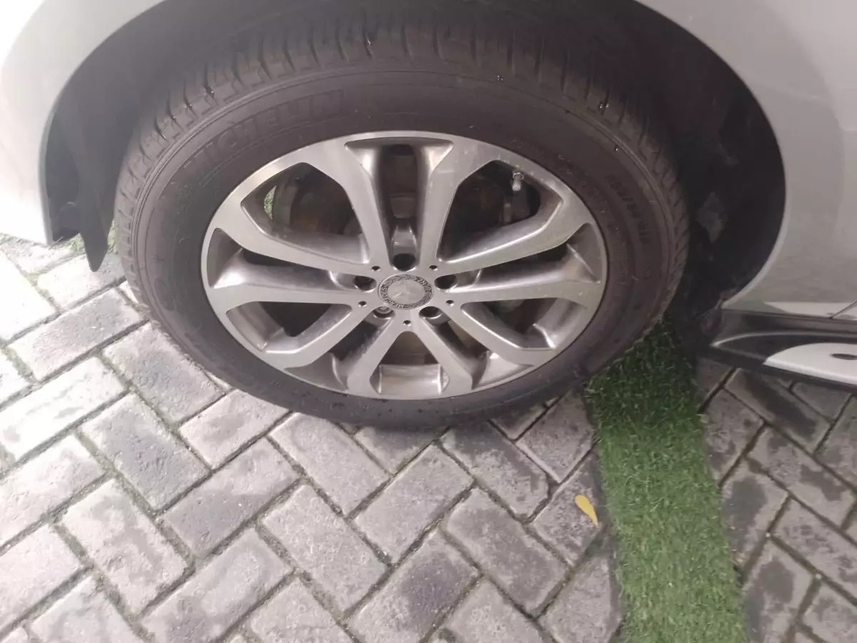 tyre2
