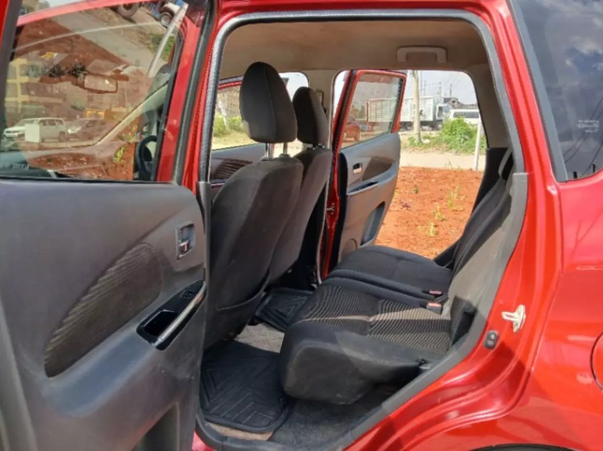 interiorBack