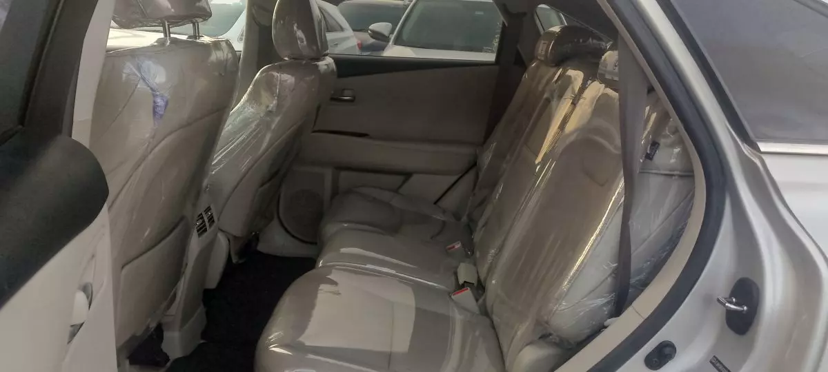 interiorBack