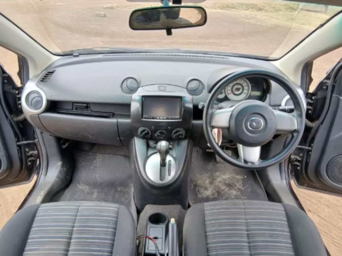 interiorFront