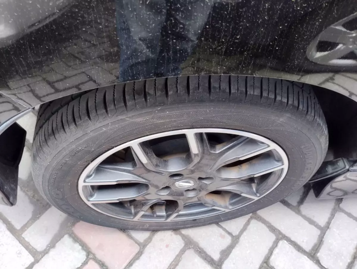 tyre0