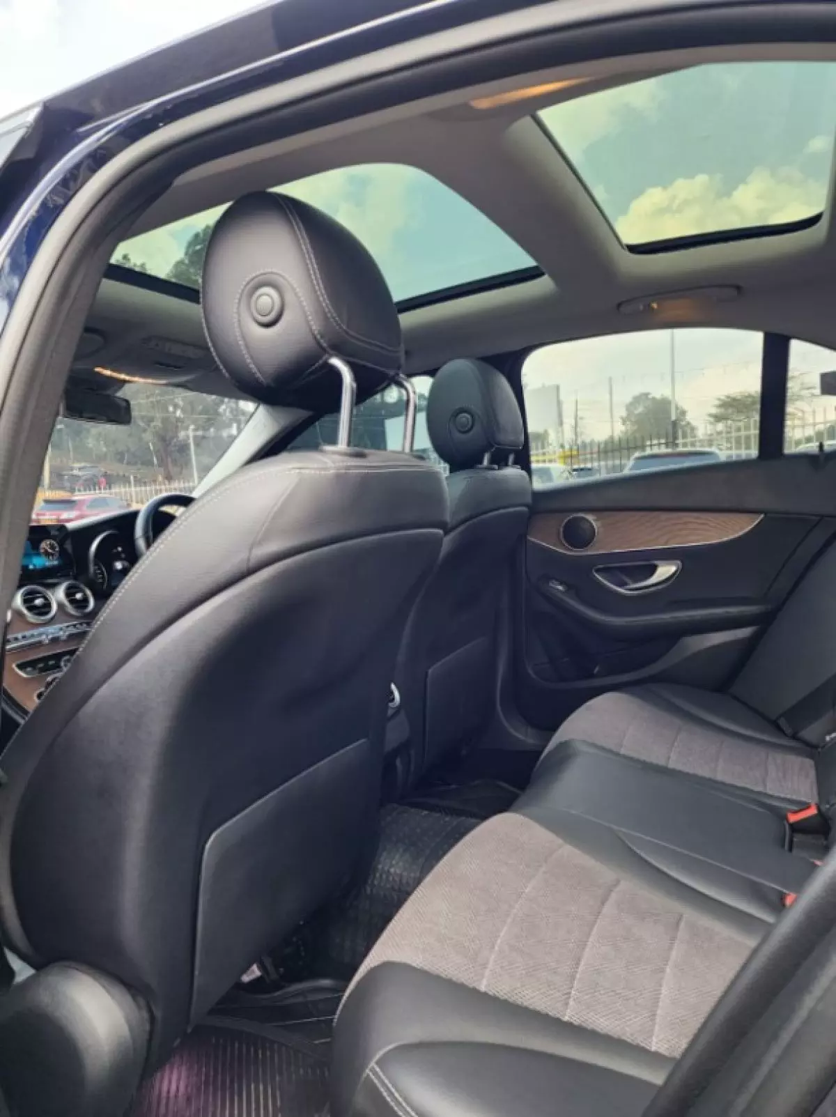 interiorBack
