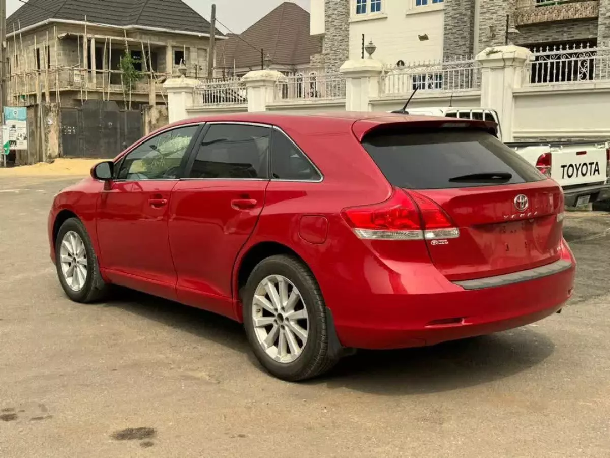 car Right Back