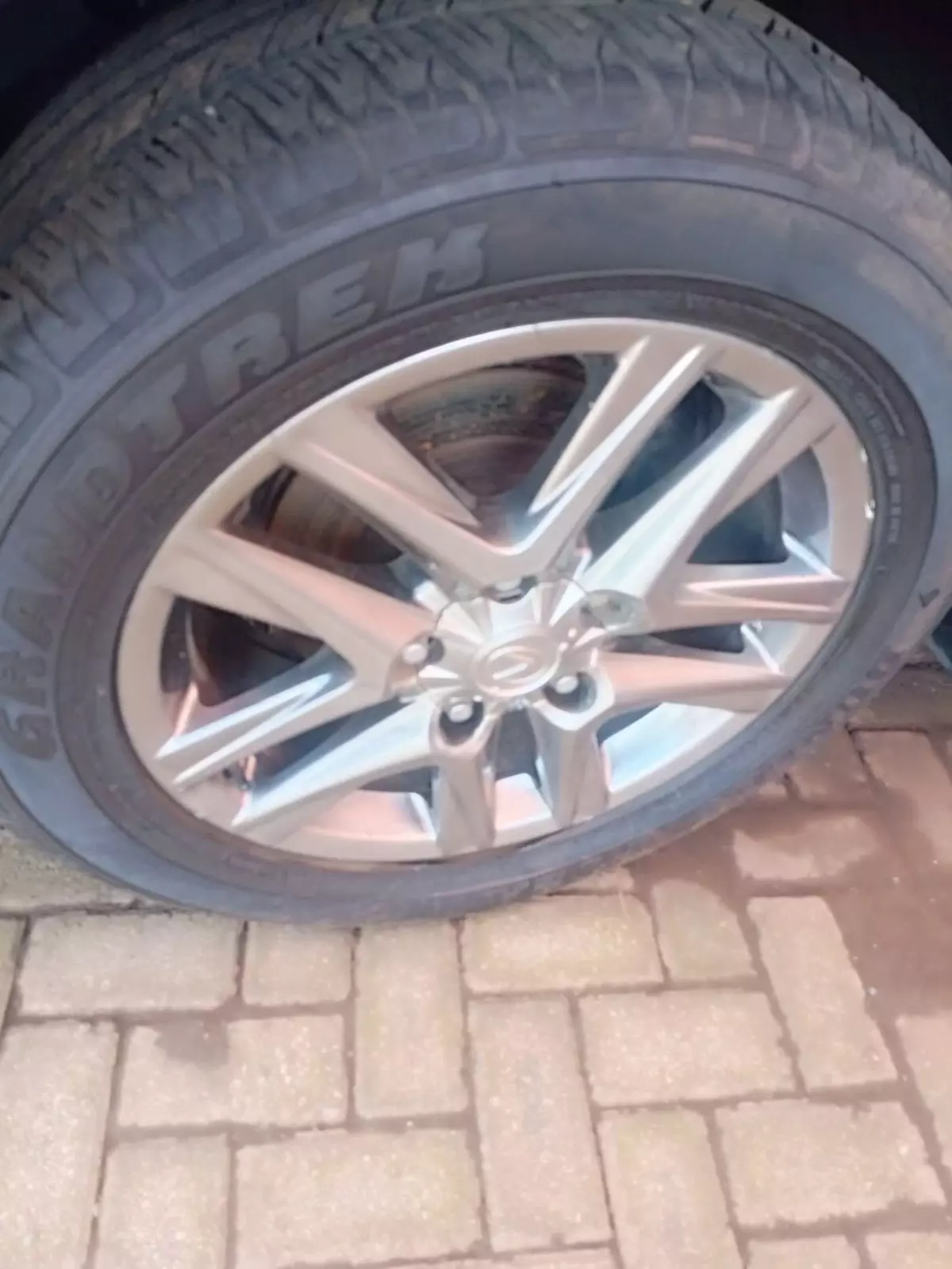 tyre1