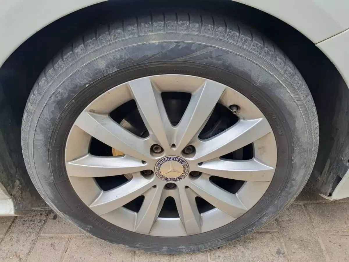 tyre1