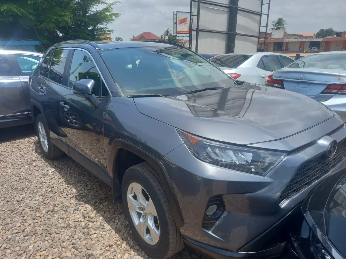 Toyota RAV 4 - 2020