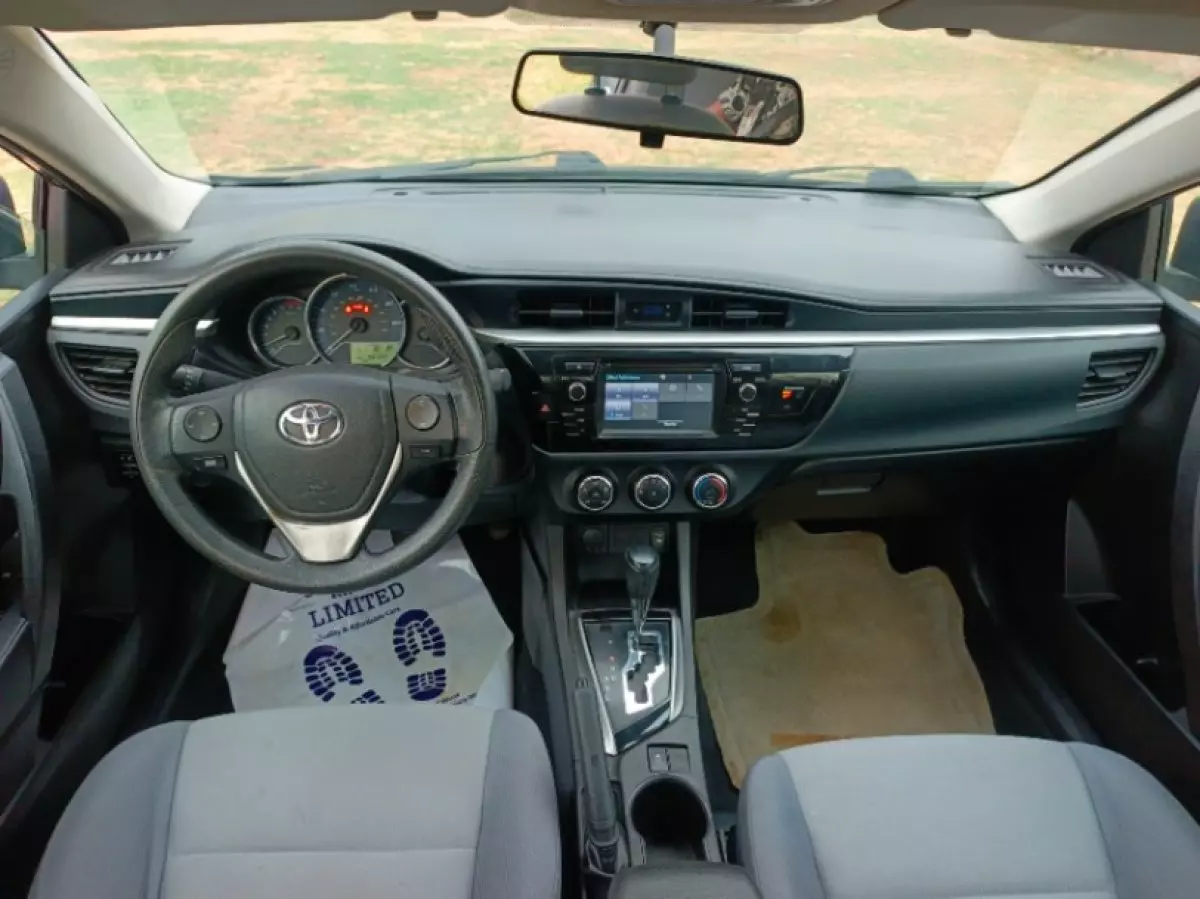 interiorFront