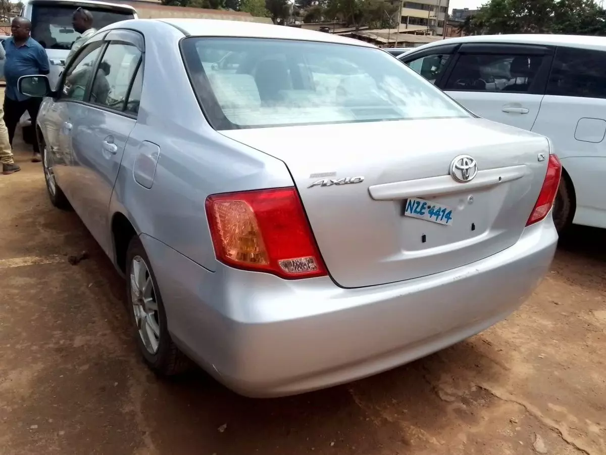 car Right Back