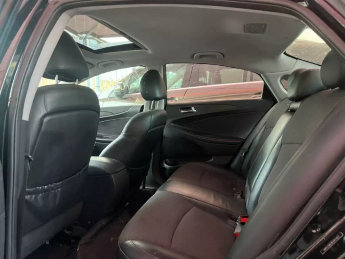 interiorBack