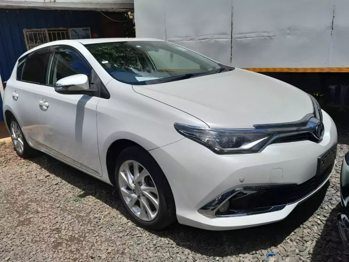 Toyota Auris - 2015