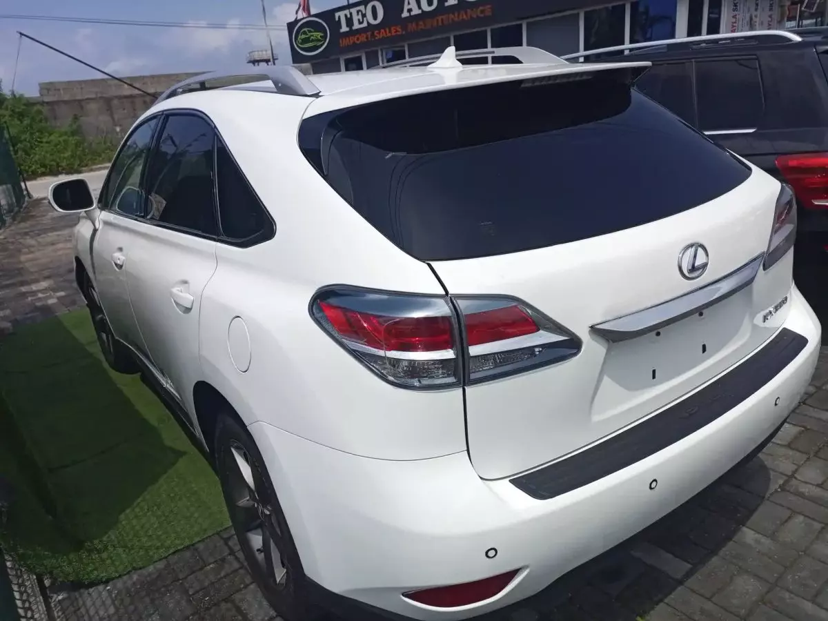Car Left Back