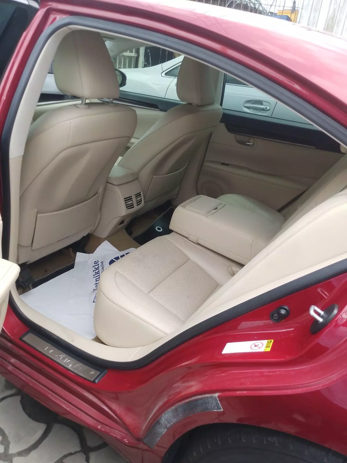 interiorBack