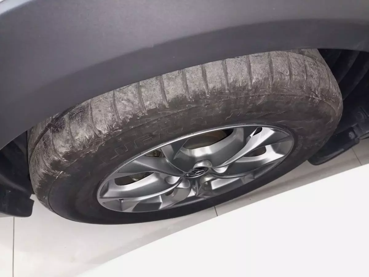 tyre1