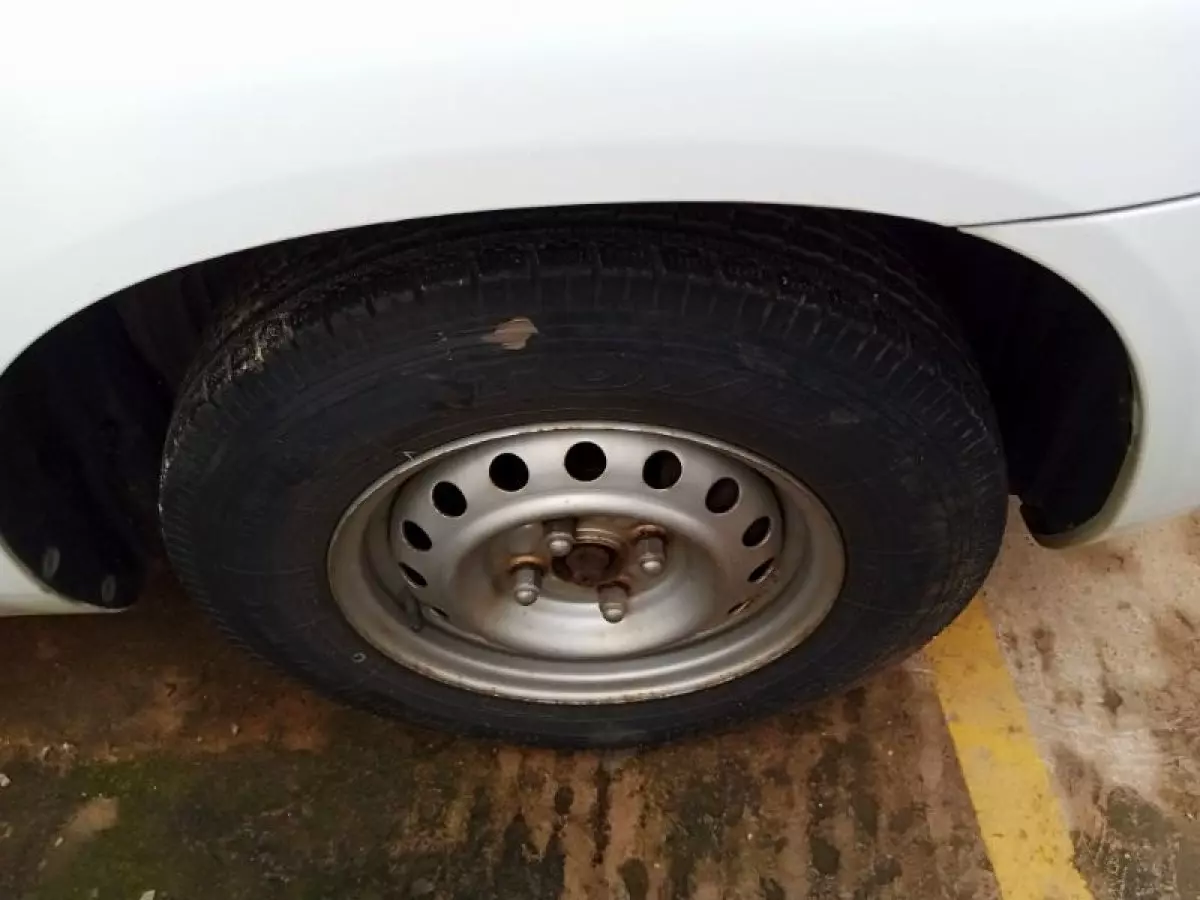 tyre1