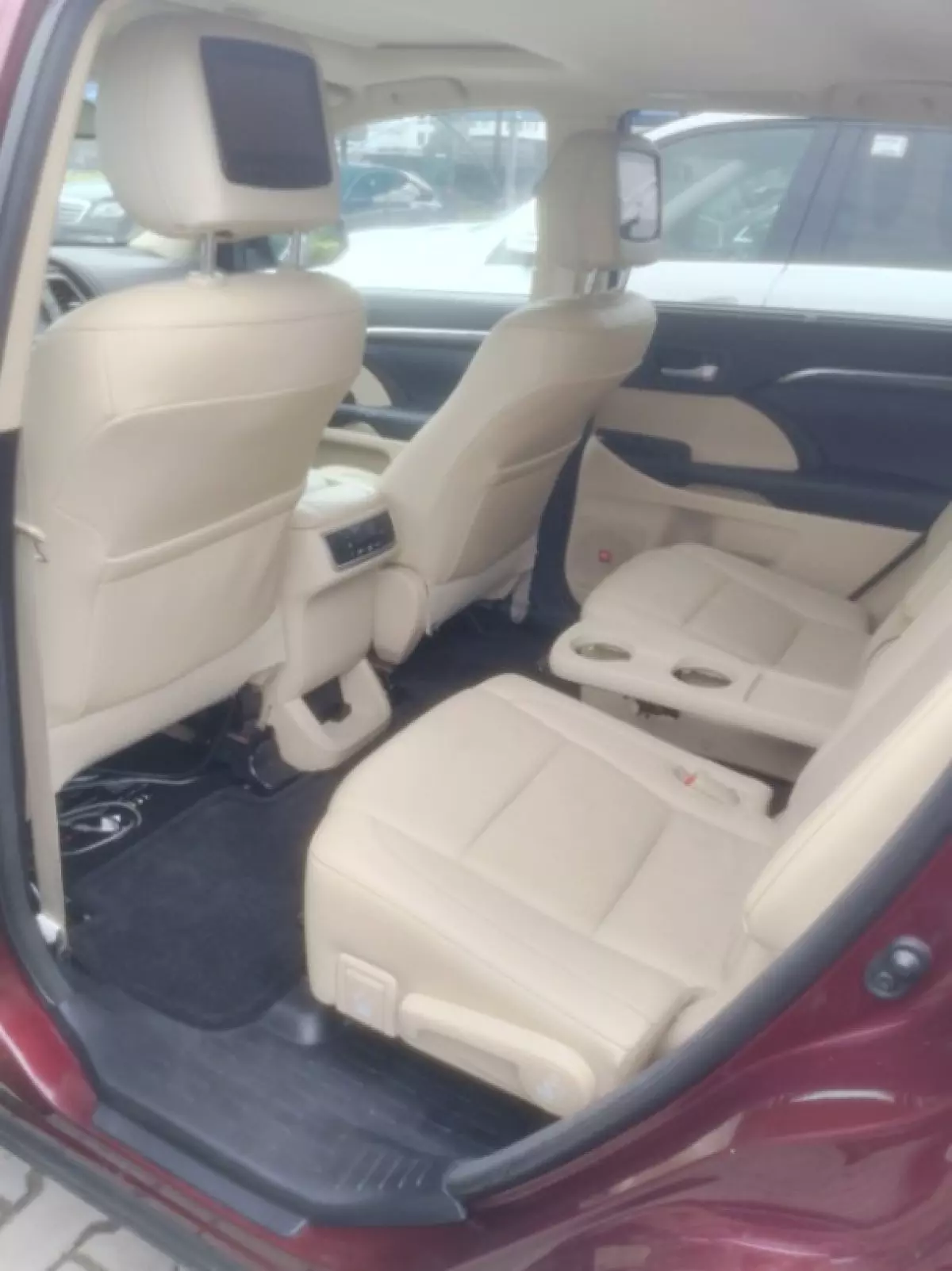 interiorBack
