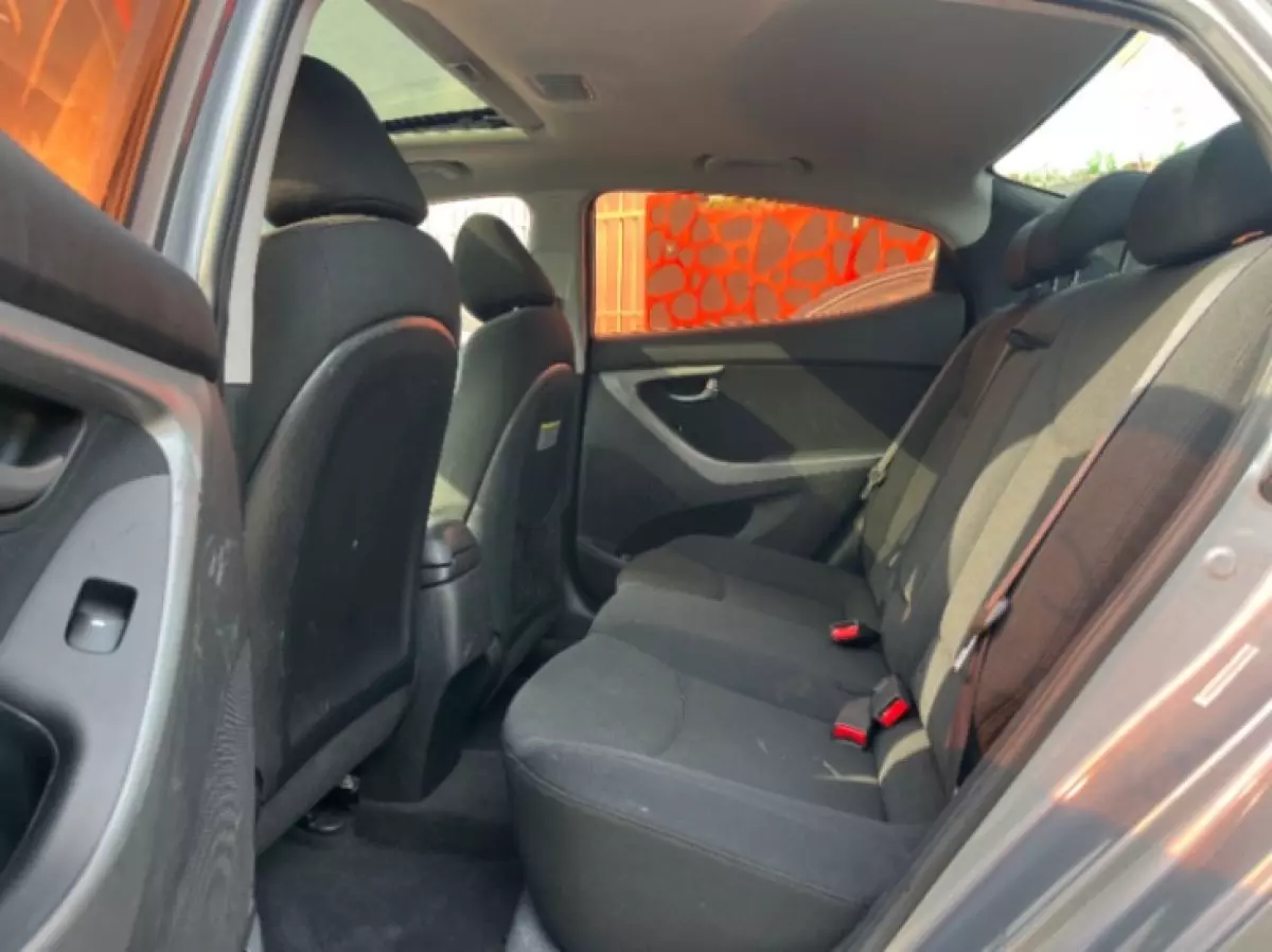 interiorBack
