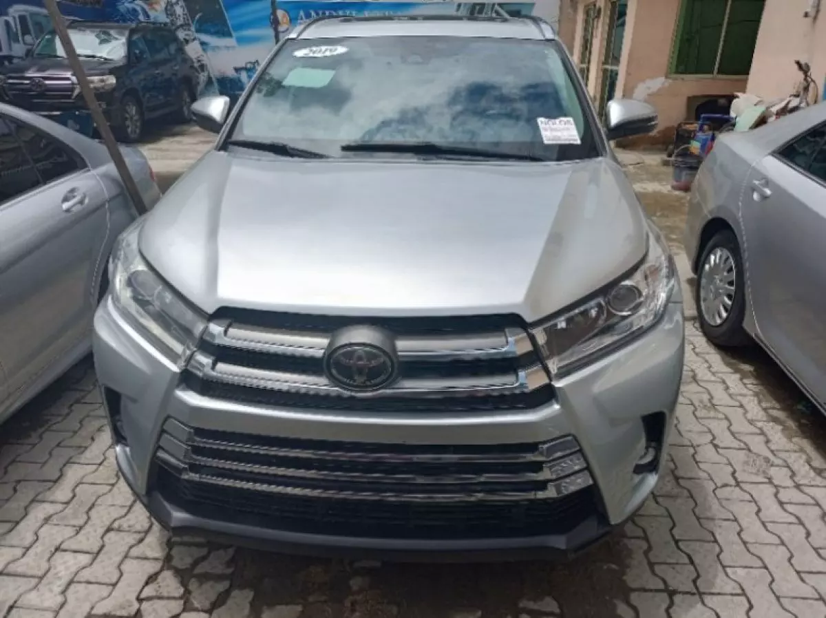 Toyota Highlander - 2019