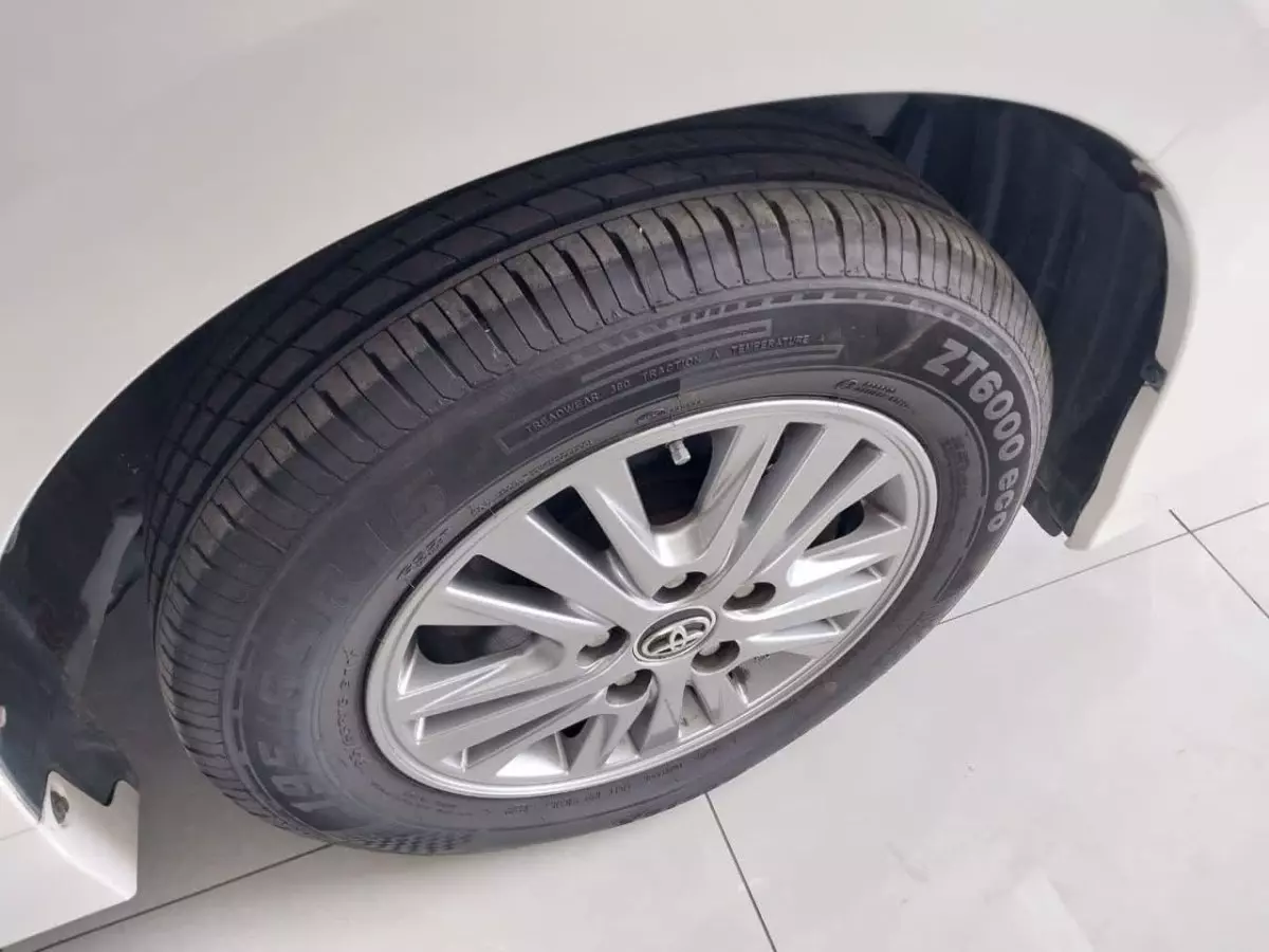 tyre1