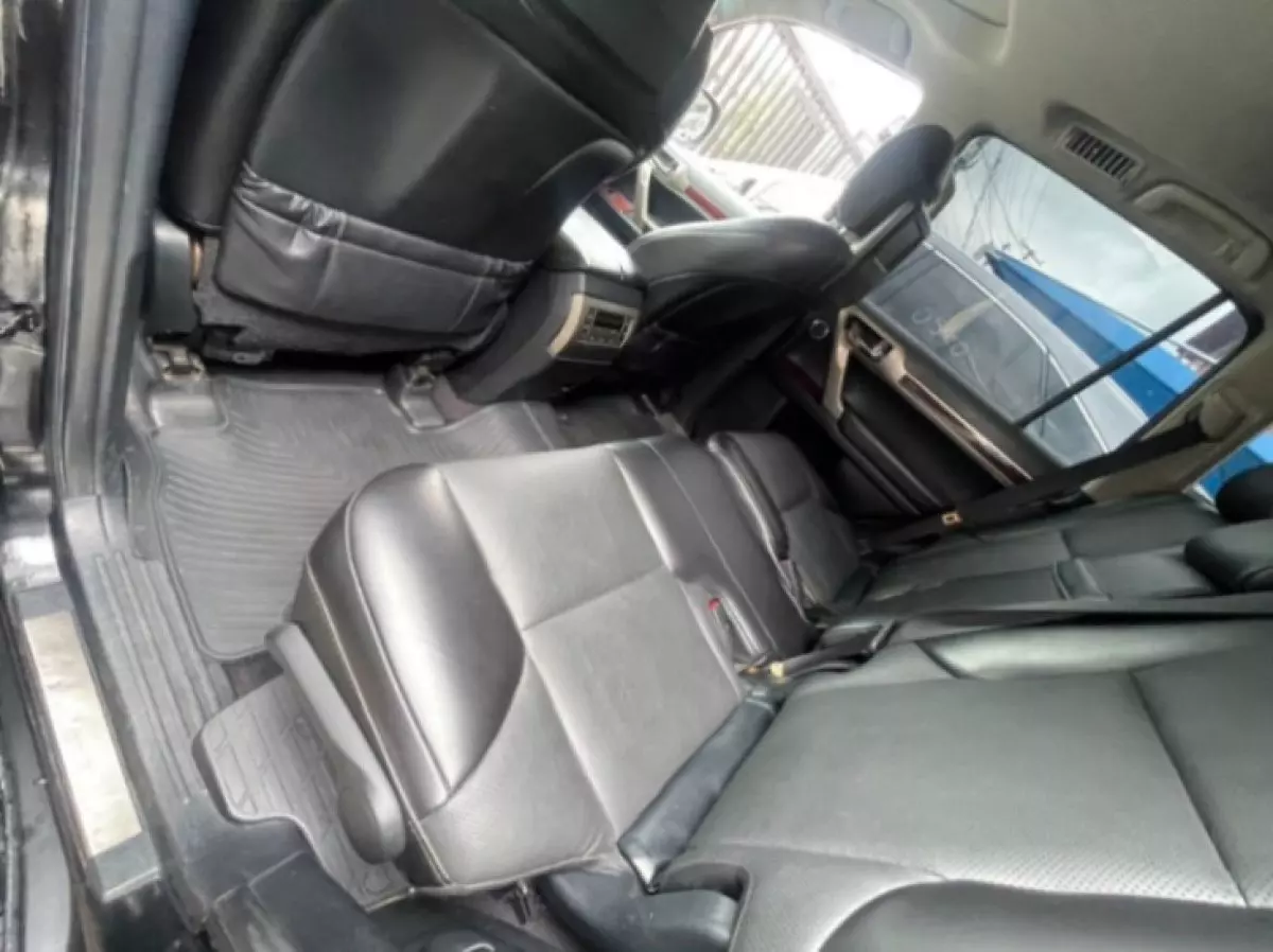 interiorBack