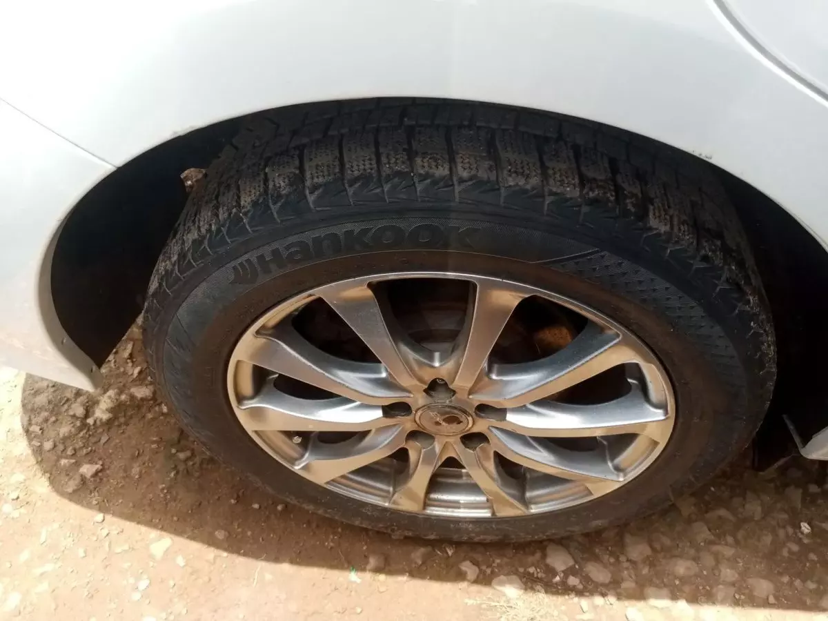 tyre1