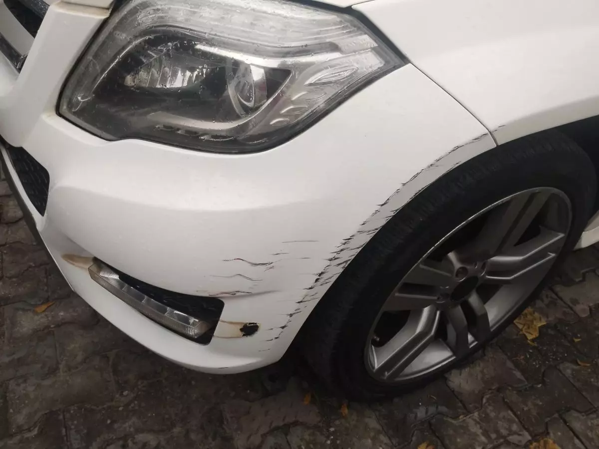 car Right Back