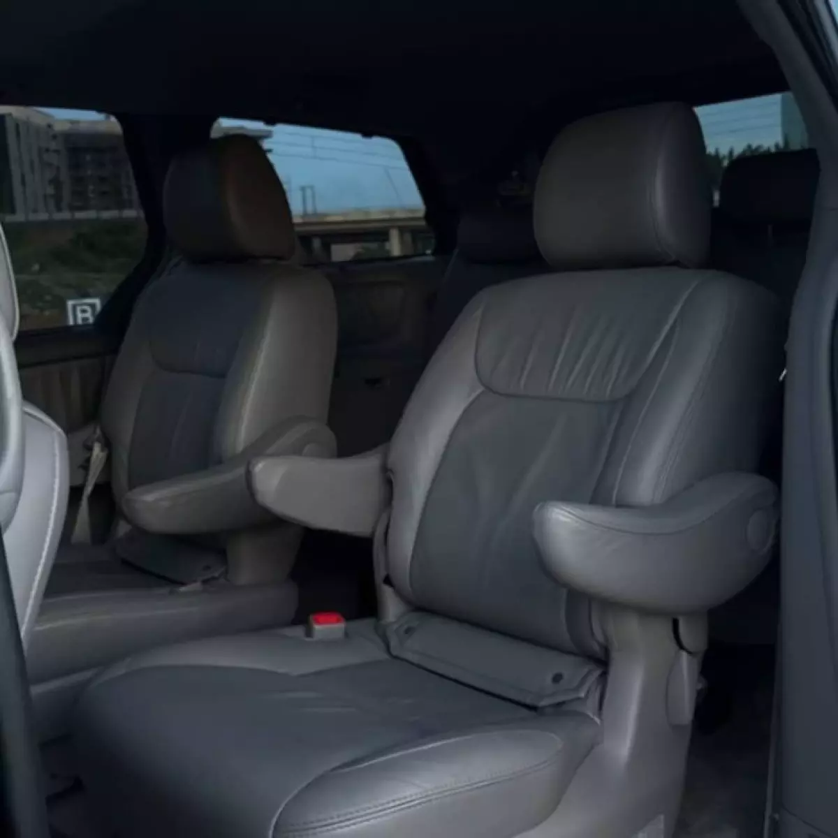interiorBack