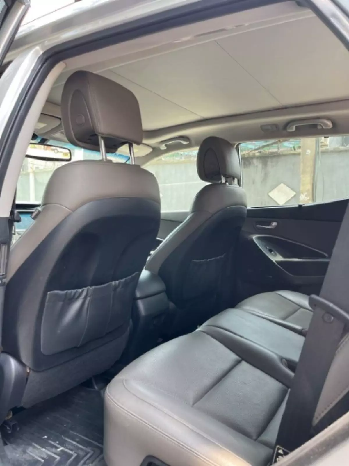 interiorBack