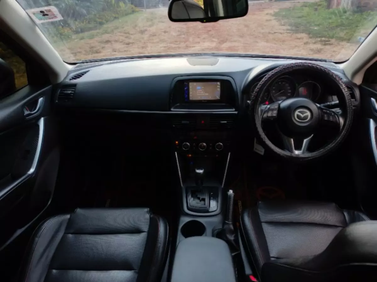 interiorFront