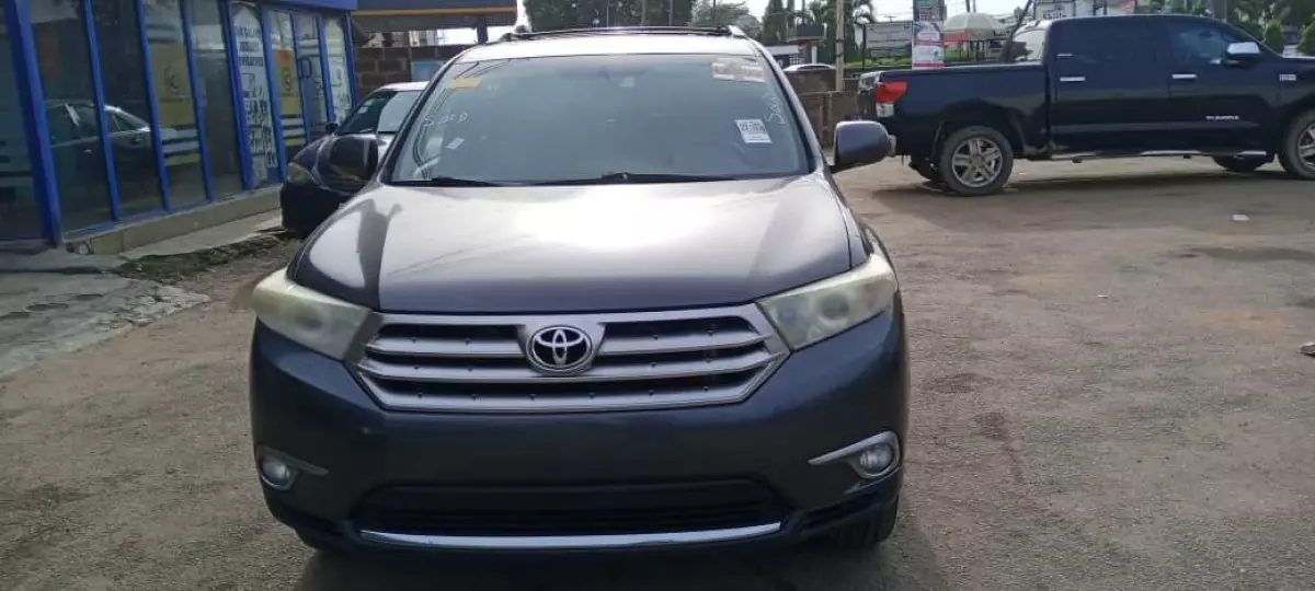 Toyota Highlander - 2013