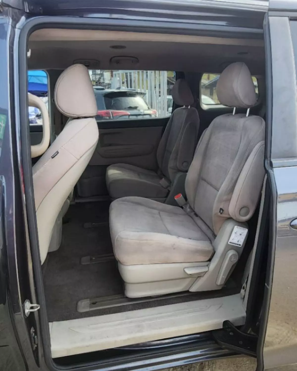 interiorBack