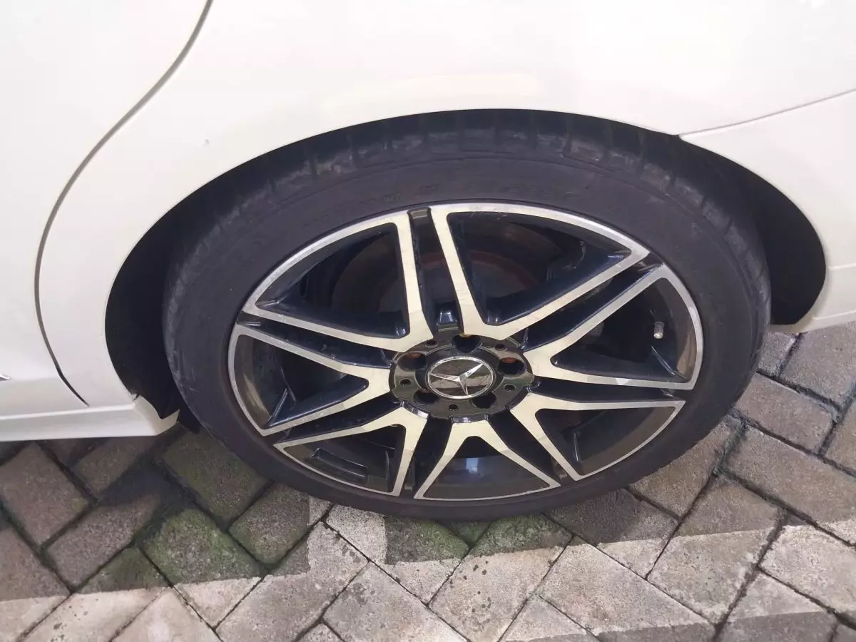 tyre1