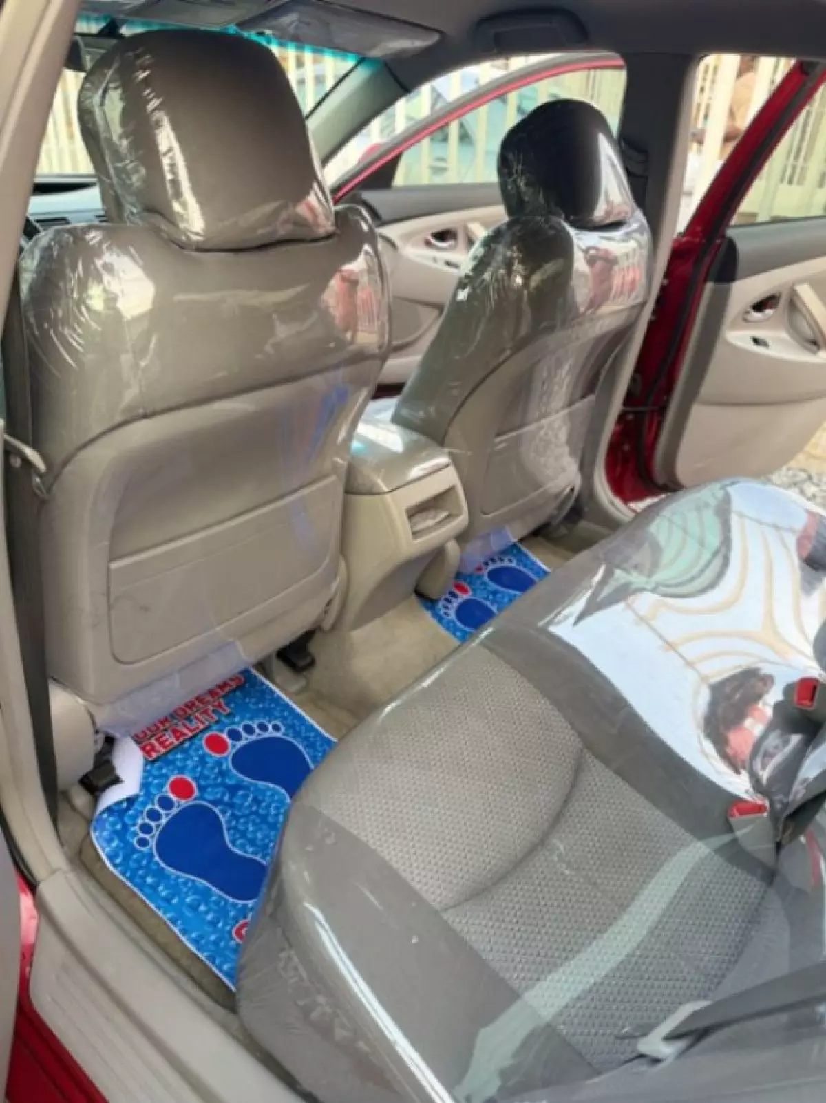 interiorBack