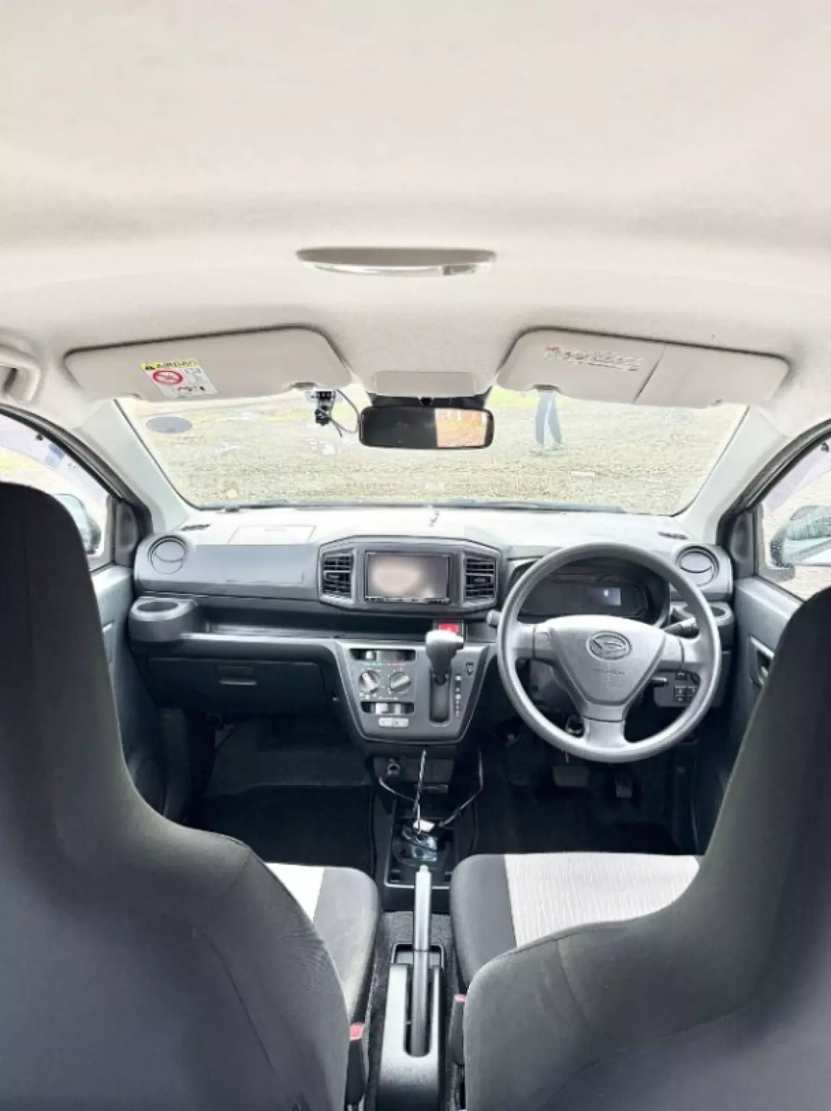 interiorFront