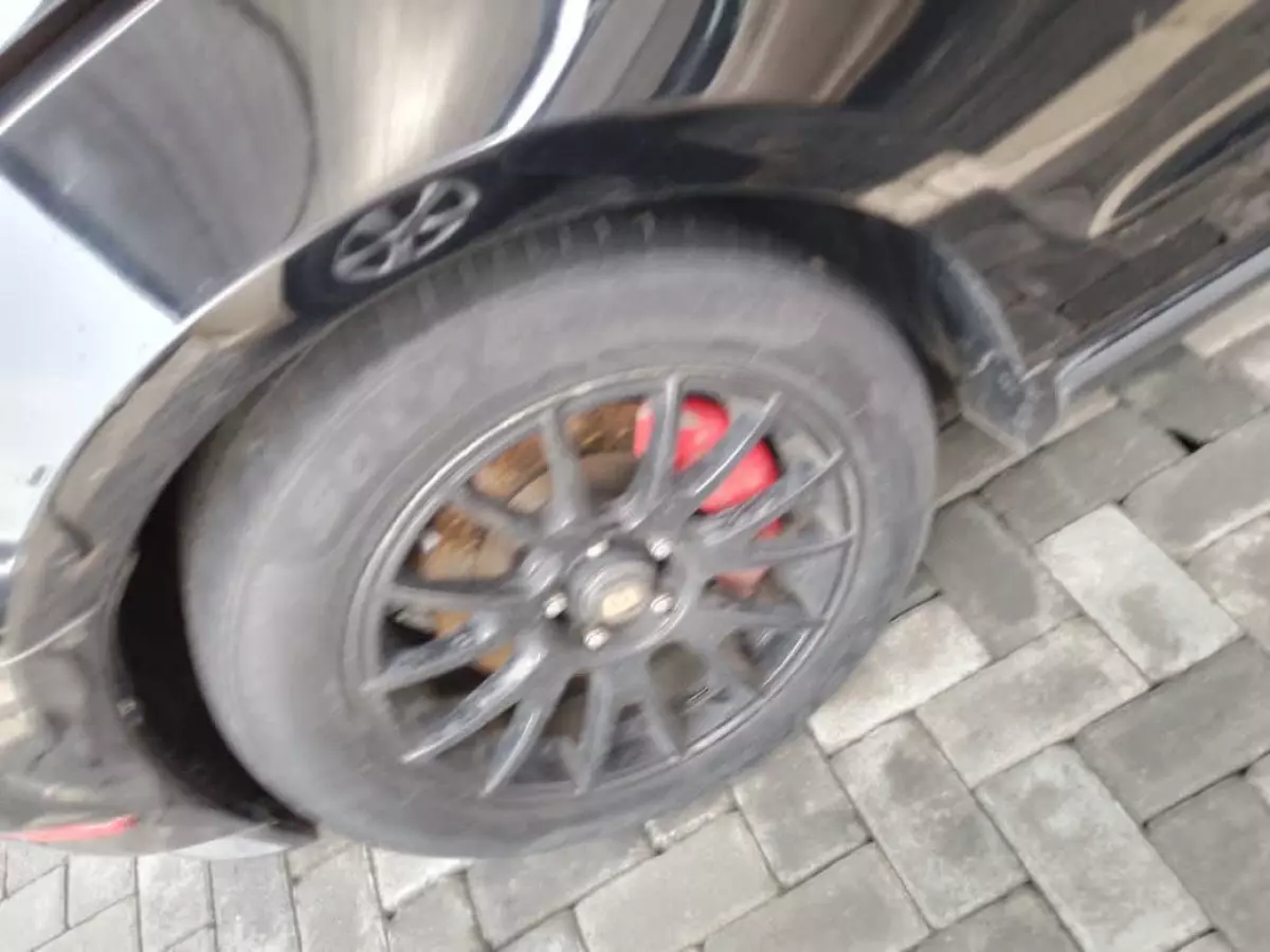 tyre2