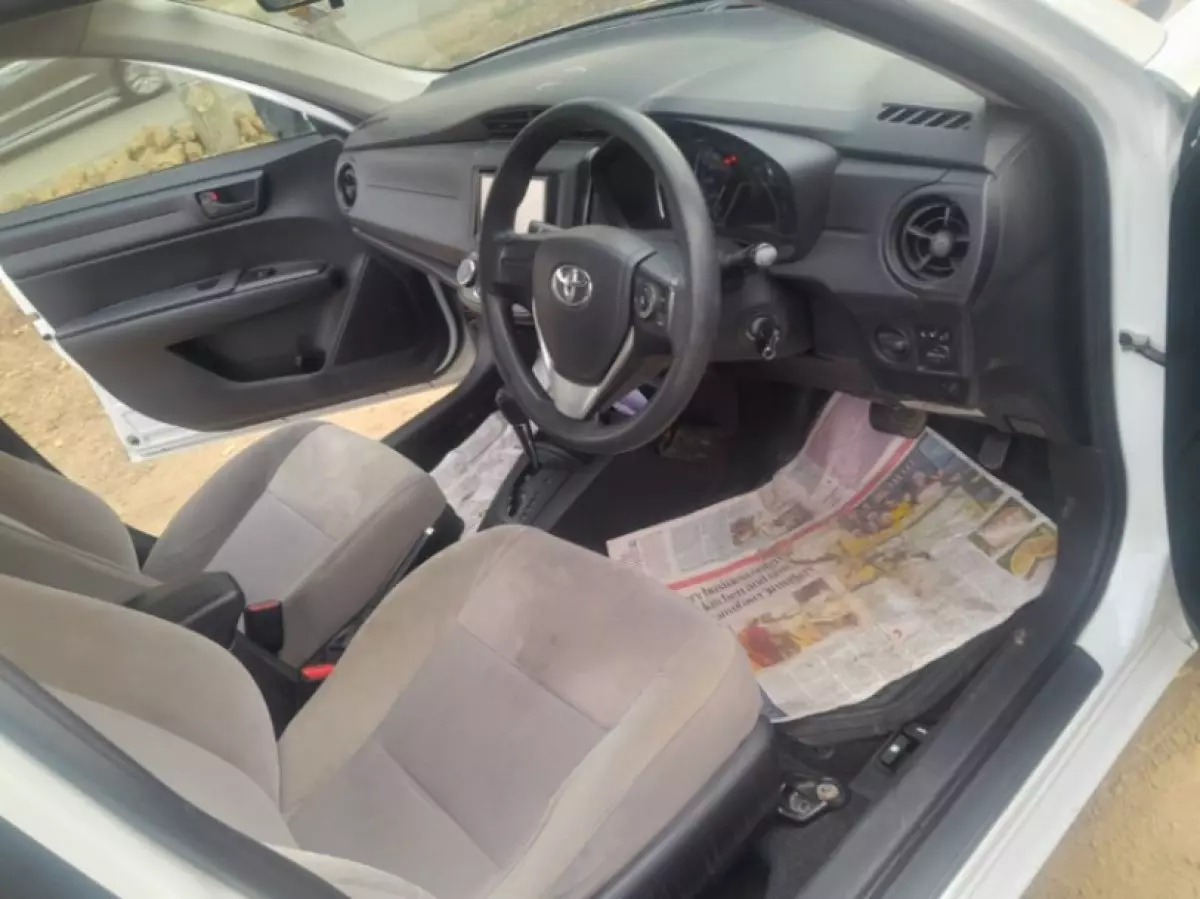 interiorFront