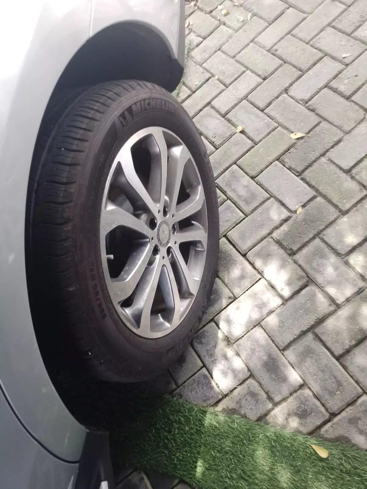 tyre0