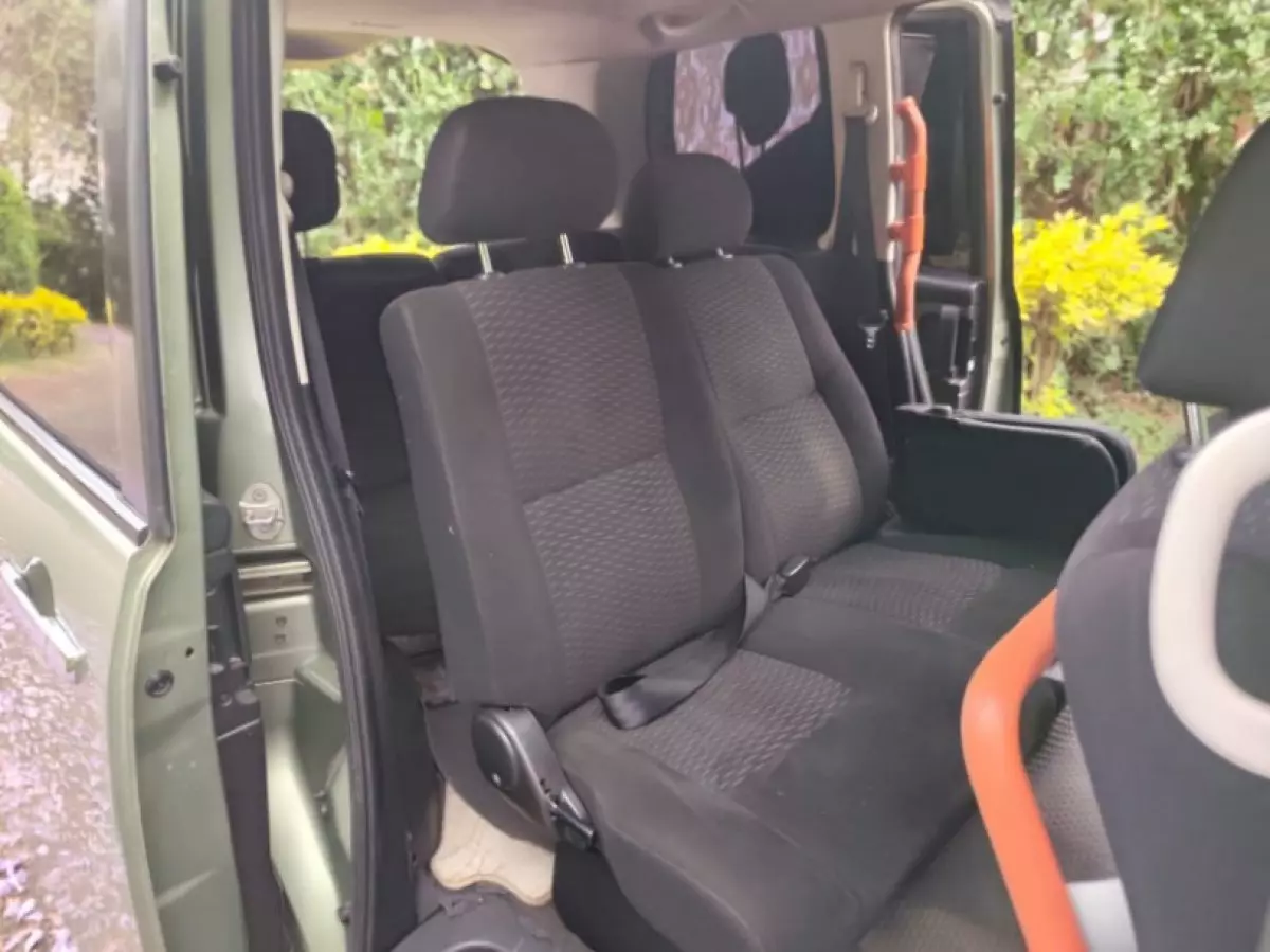 interiorBack