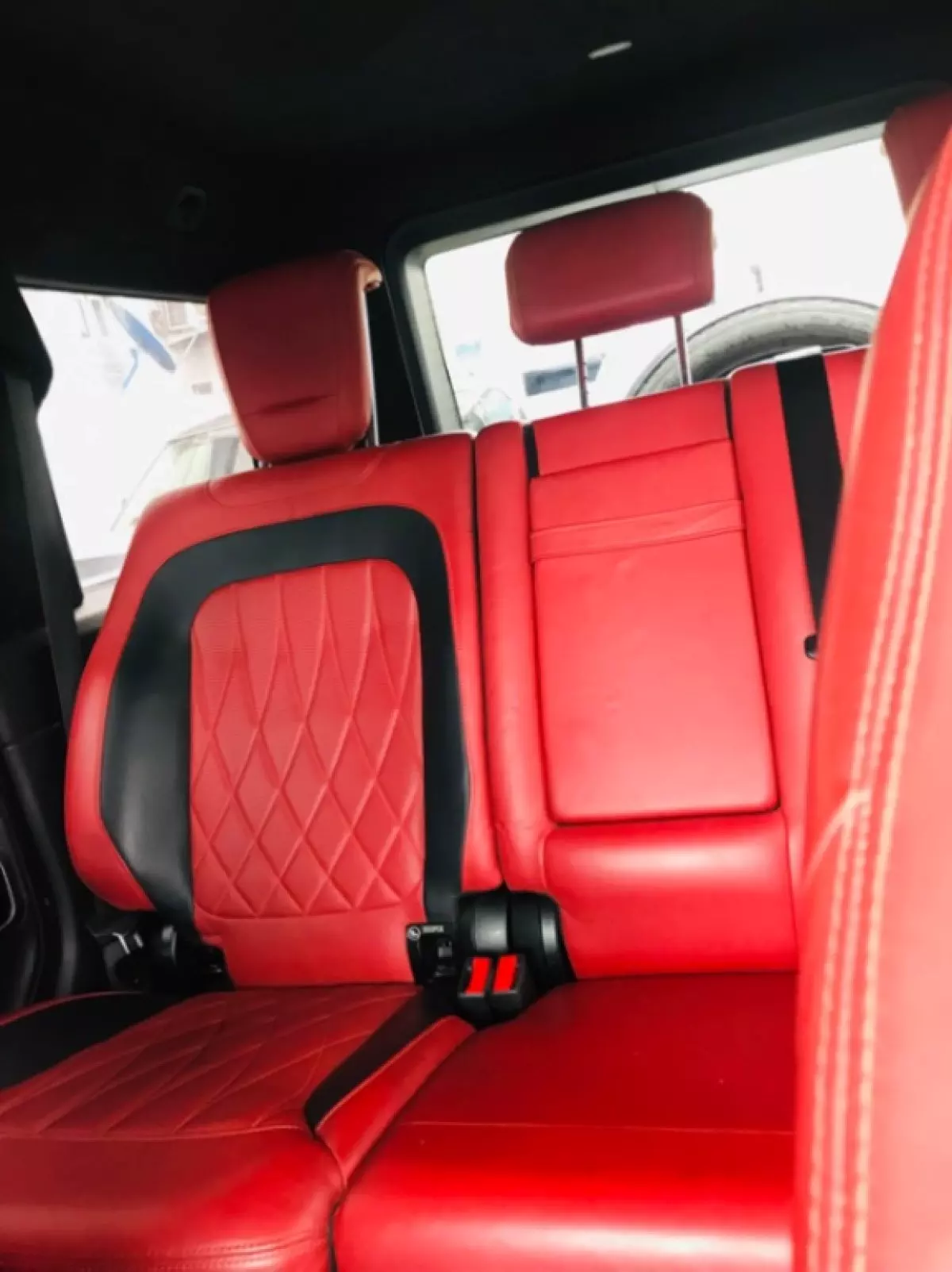 interiorBack