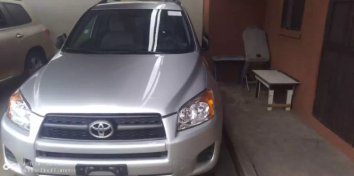 Toyota RAV 4 - 2013