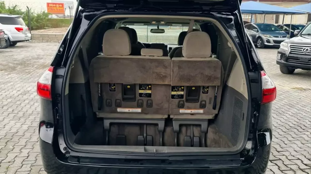 car Left Back