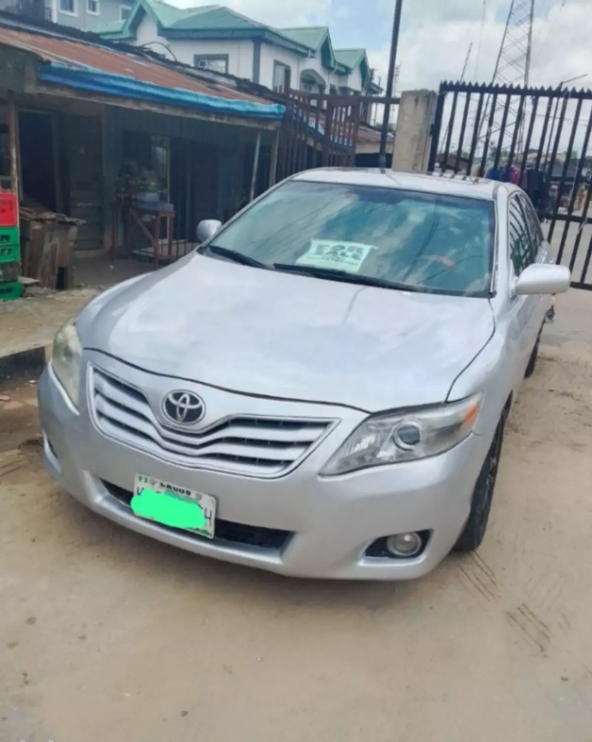 Toyota Camry - 2010