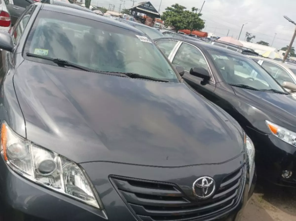 Toyota Camry - 2007