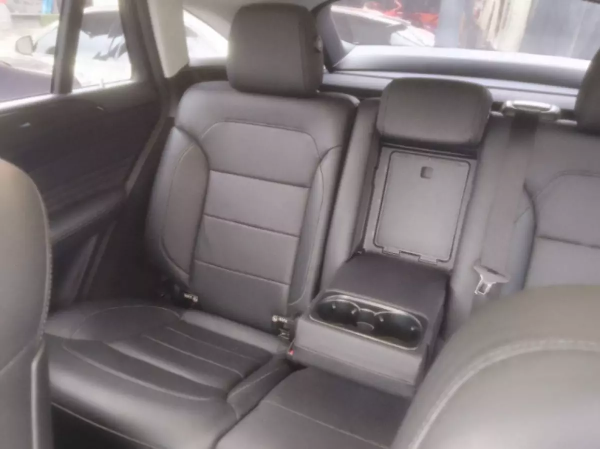 interiorBack
