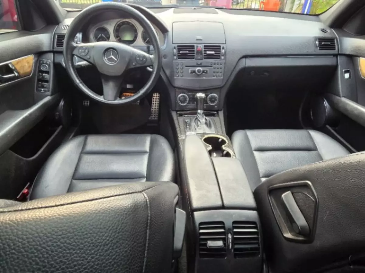 interiorFront