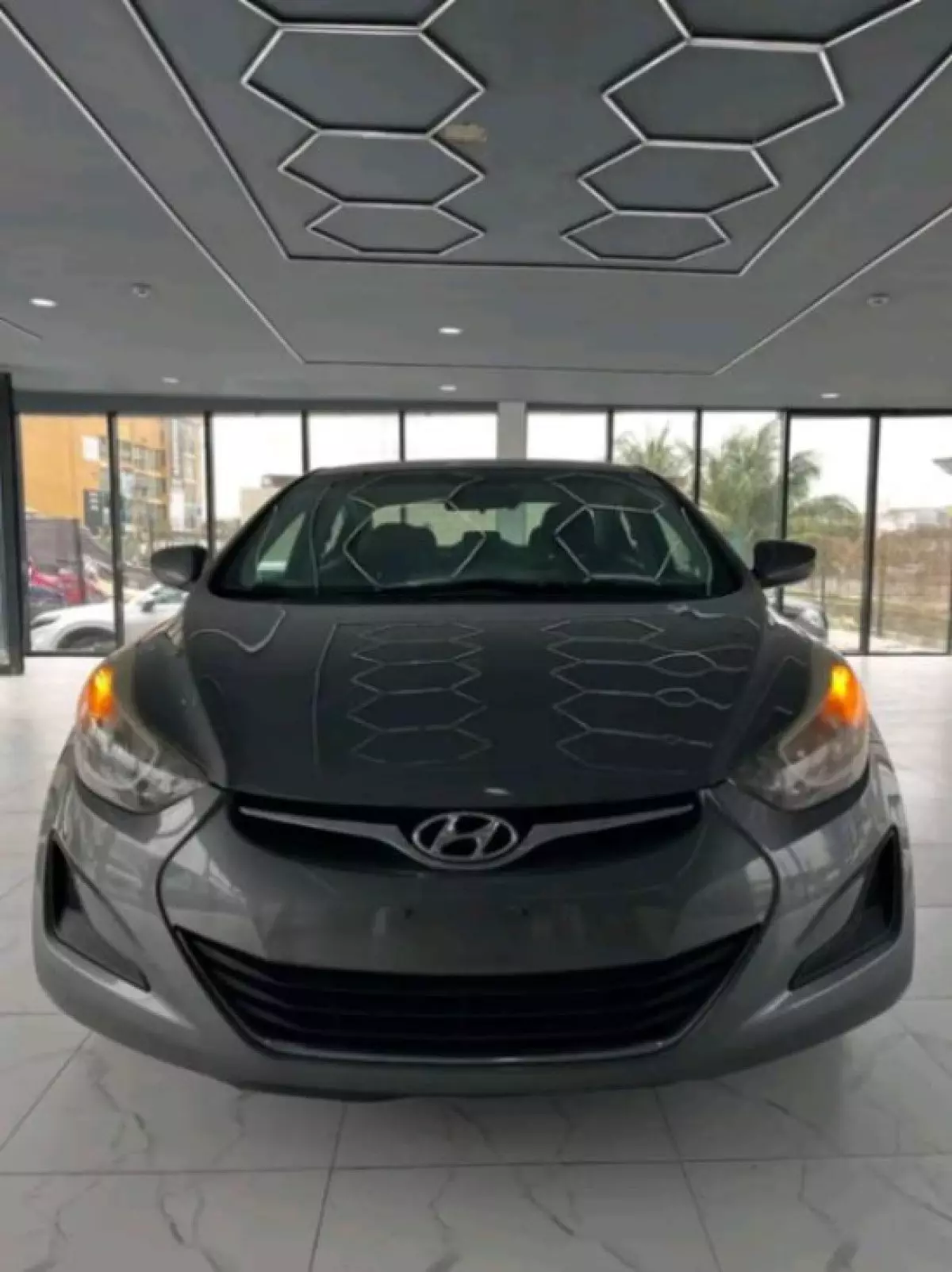 Hyundai Elantra - 2014