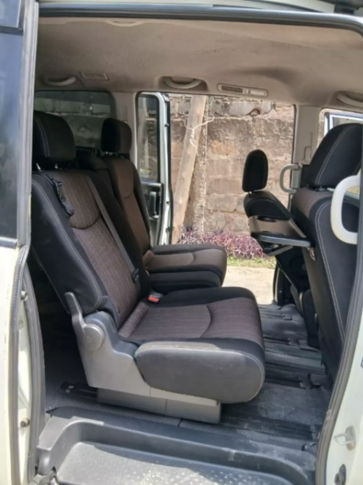 interiorBack