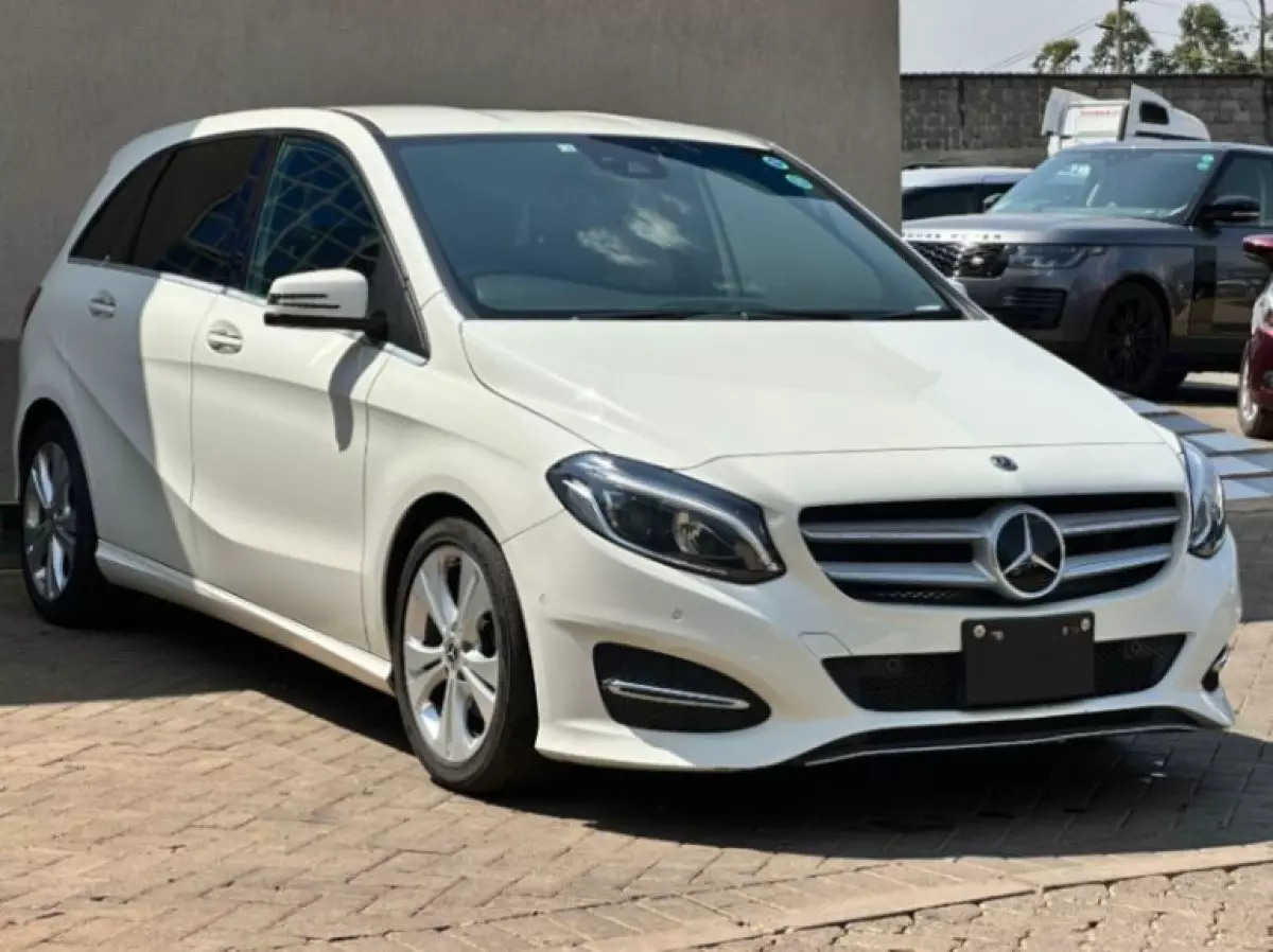 Mercedes-Benz B 180 - 2018